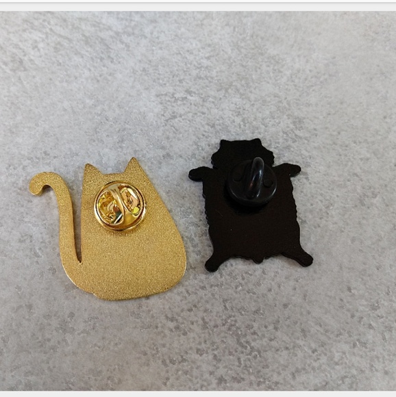 Clearance 2 new cat pins - Picture 5 of 5